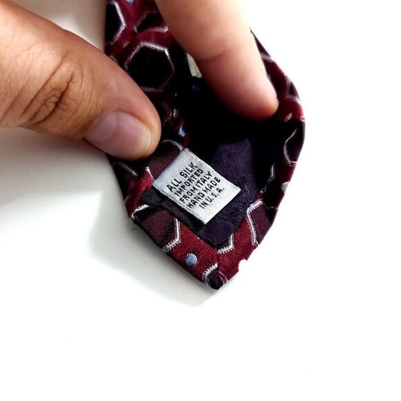 XMI‎ Red Purple Woven Geometric Silk Tie - Picture 5 of 7